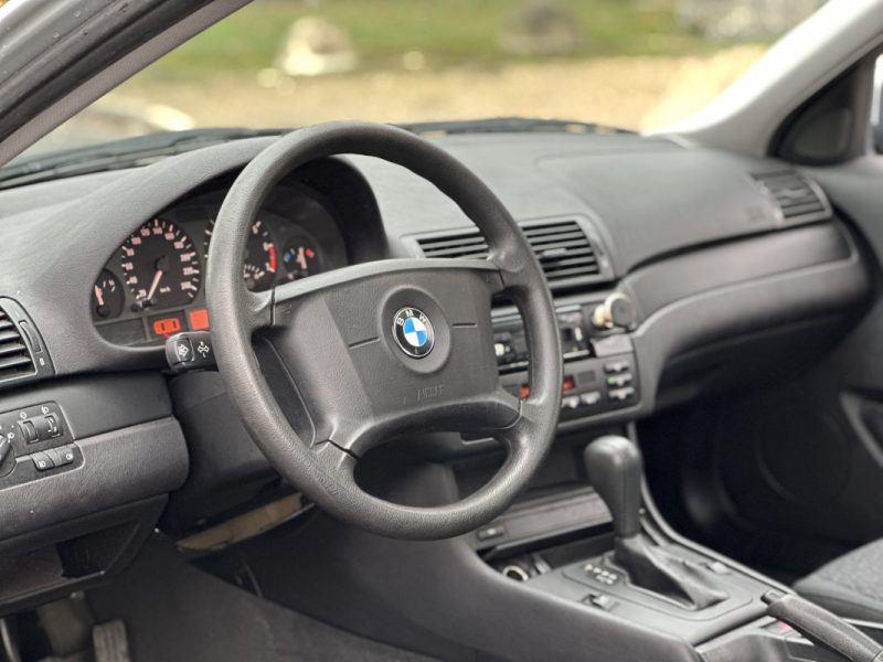 BMW SERIE 3 316ti 115 CV COMPACT E46 Boite auto / Toit Ouvrant / Paiement 4X ou 10X Possible