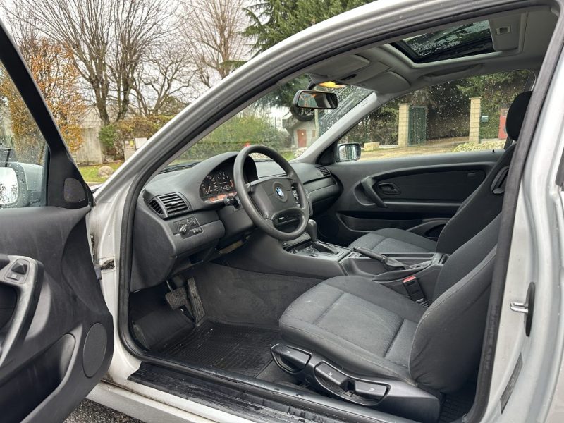 BMW SERIE 3 316ti 115 CV COMPACT E46 Boite auto / Toit Ouvrant / Paiement 4X ou 10X Possible