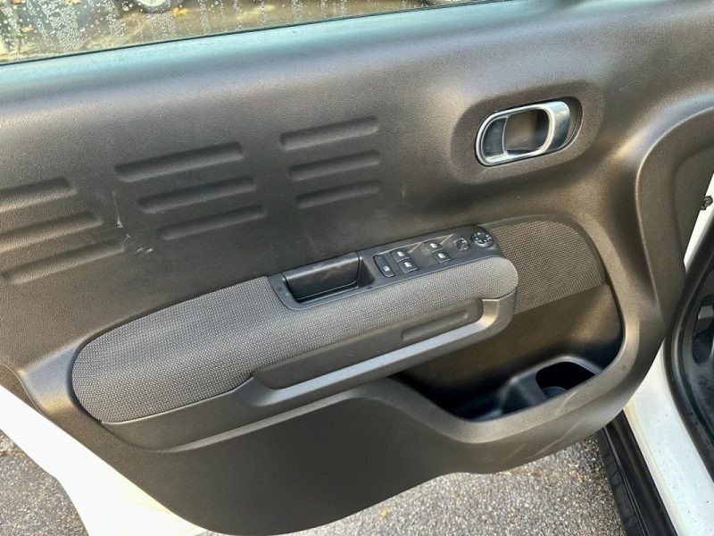 CITROEN C3 AIRCROSS BLUEHDI 120 FEEL BUSINESS EAT6 *1ÈRE MAIN* 