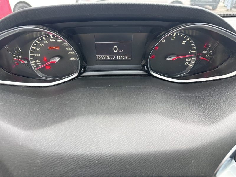 PEUGEOT 308 II 1.6 E-HDI FAP 115CH FELINE  2014