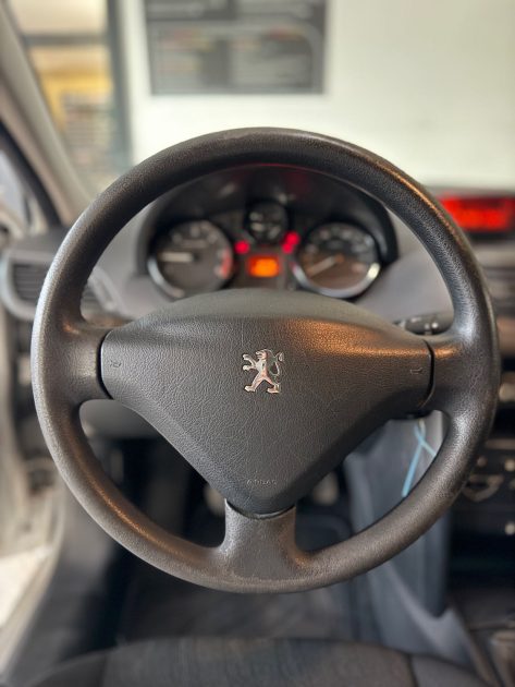 Peugeot 207 1.4 HDi – 2009 – 179 000 km – Garantie 12 mois - Révisée - CT ok 