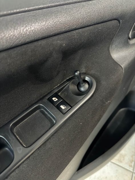 Peugeot 207 1.4 HDi – 2009 – 179 000 km – Garantie 12 mois - Révisée - CT ok 