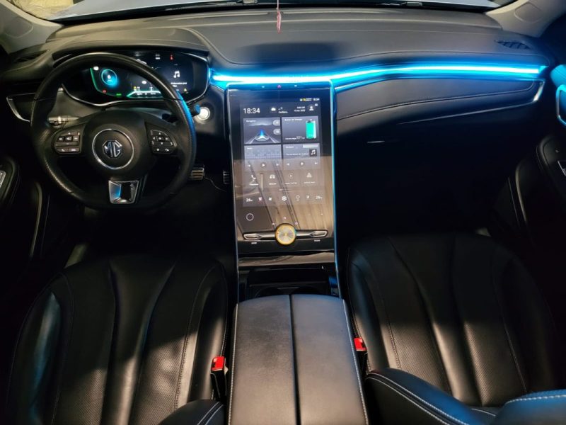 MG MARVEL R 70 KWH EV 180 2WD LUXURY TOIT OUVRANT / SIEGES CHAUFFANTS VENTILLÉ / 360° / ANGLE MORTS 2024
