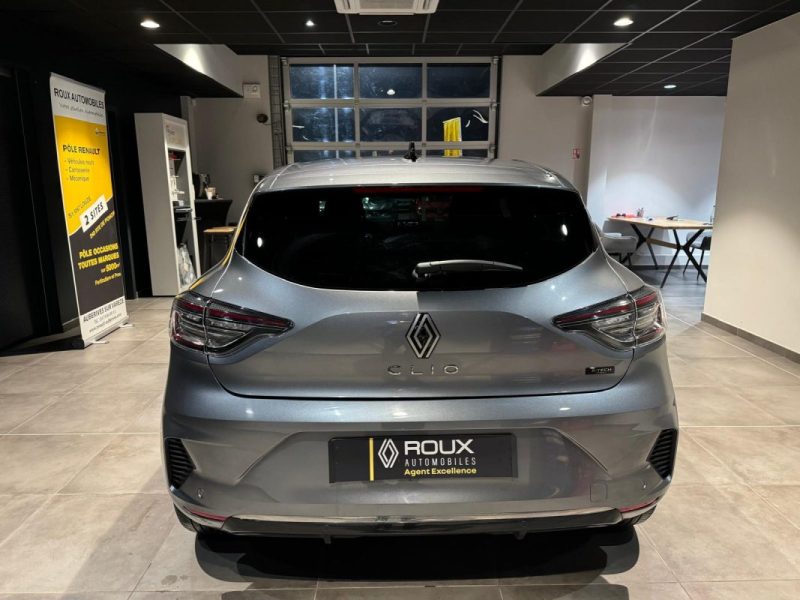 RENAULT CLIO 5 1.6 E-TECH 145 FULL HYBRID TECHNO / ECRAN 9.3P 2023