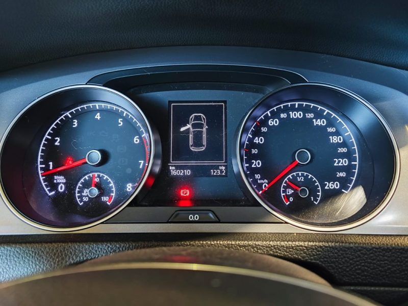 VOLKSWAGEN GOLF VII 1.2 TSI 110CH BLUEMOTION TECHNOLOGY LOUNGE 5P 2016