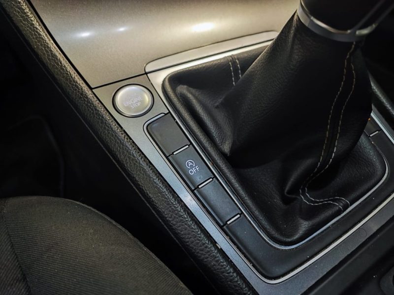 VOLKSWAGEN GOLF VII 1.2 TSI 110CH BLUEMOTION TECHNOLOGY LOUNGE 5P 2016