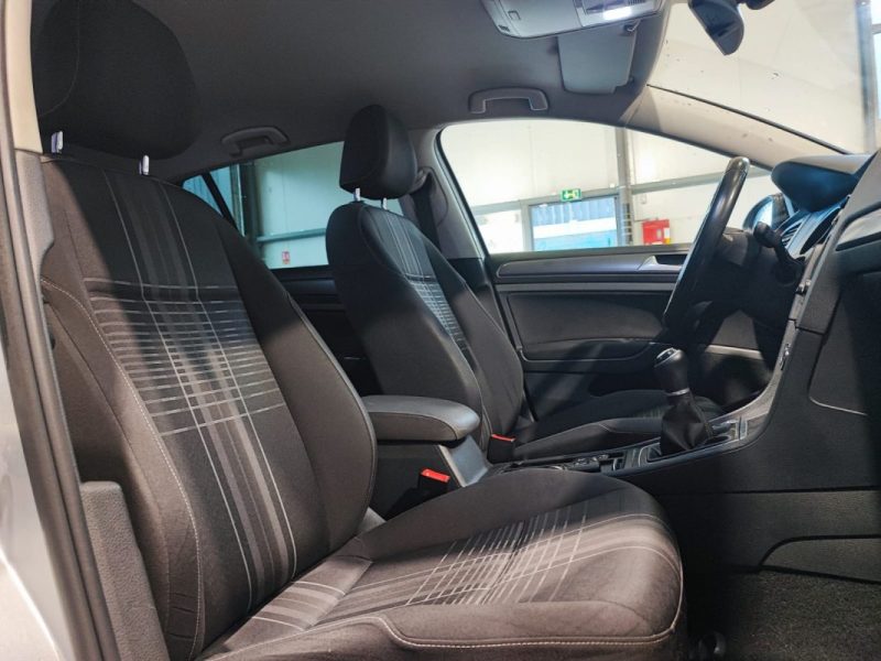 VOLKSWAGEN GOLF VII 1.2 TSI 110CH BLUEMOTION TECHNOLOGY LOUNGE 5P 2016