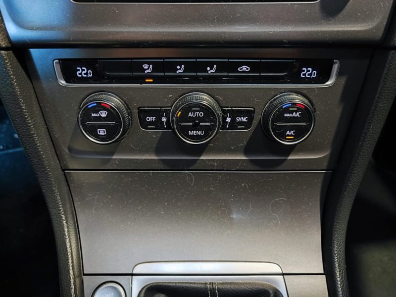 VOLKSWAGEN GOLF VII 1.2 TSI 110CH BLUEMOTION TECHNOLOGY LOUNGE 5P 2016