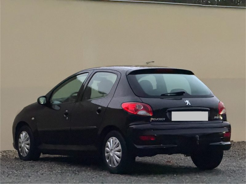 PEUGEOT 206 + 1.4 HDI  BLEU LION 68CV 2011 170000KM 