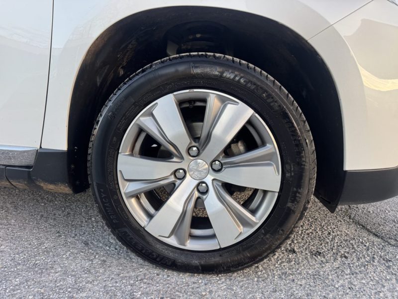 PEUGEOT 2008 1.6 E-HDI92 ALLURE BVA