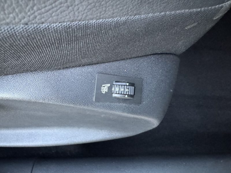 PEUGEOT 2008 1.6 E-HDI92 ALLURE BVA