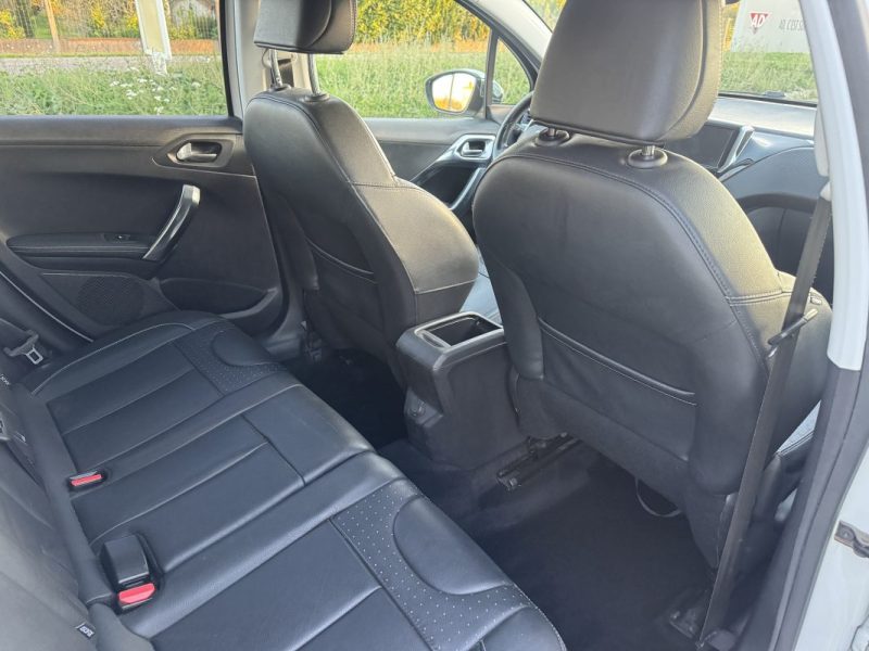 PEUGEOT 2008 1.6 E-HDI92 ALLURE BVA