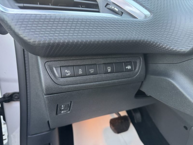 PEUGEOT 2008 1.6 E-HDI92 ALLURE BVA