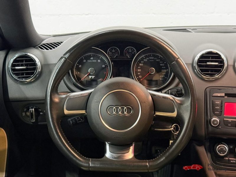 AUDI TT Coupé 1.8 TFSI – 160 ch | Entretien complet | Configuration Audi Exclusive