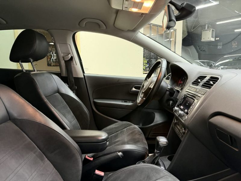 VOLKSWAGEN POLO 1.6 TDI 90CV DSG 2009