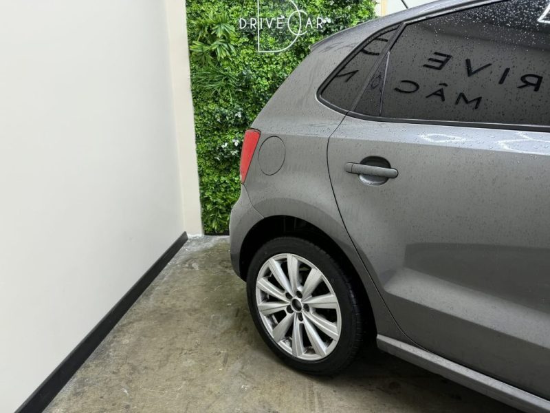 VOLKSWAGEN POLO 1.6 TDI 90CV DSG 2009