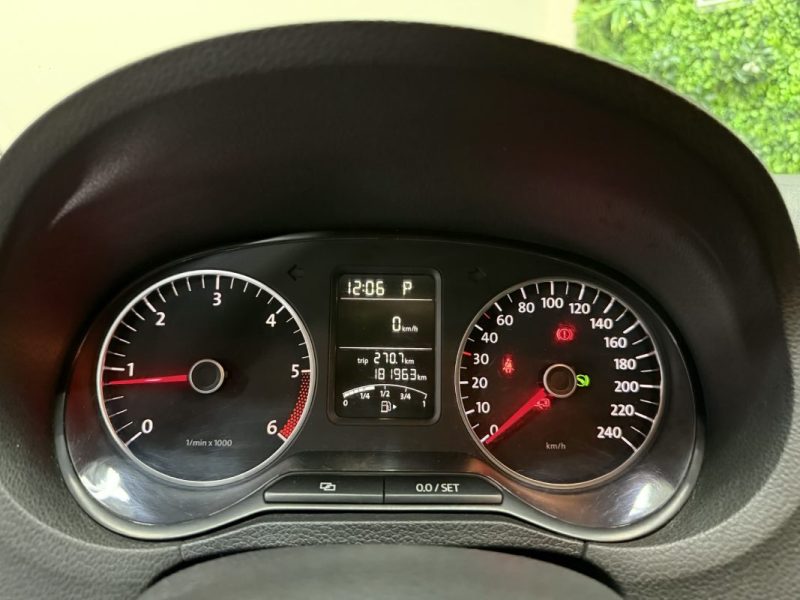 VOLKSWAGEN POLO 1.6 TDI 90CV DSG 2009