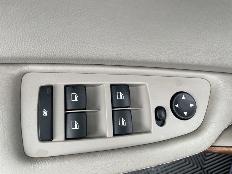 B.M.W. SERIE 1 118D 122 CV    GARANTIE 3/12 MOIS 2006