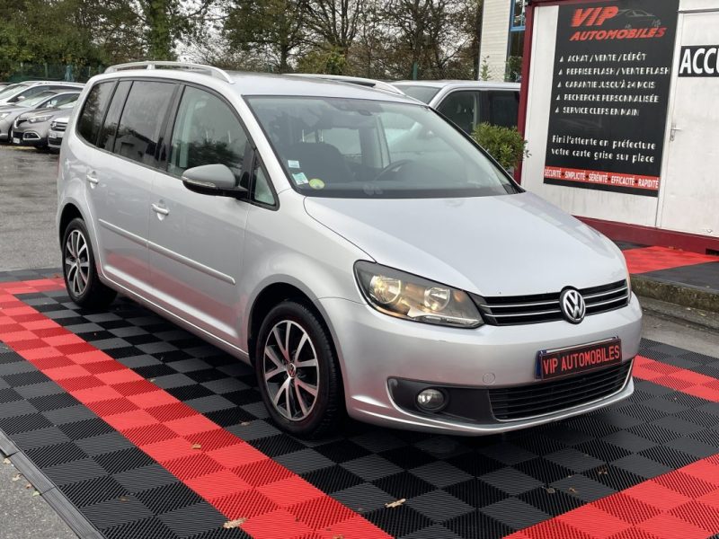 VOLKSWAGEN TOURAN 1.6 TDI - 16V TURBO 2011