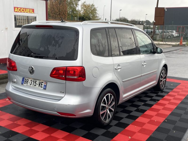 VOLKSWAGEN TOURAN 1.6 TDI - 16V TURBO 2011