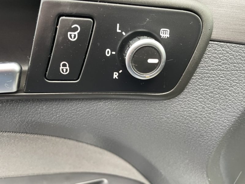 VOLKSWAGEN TOURAN 1.6 TDI - 16V TURBO 2011