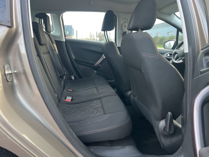 PEUGEOT 2008 1.2 L 82 ch Active, distribution à jour, entretien complet Peugeot