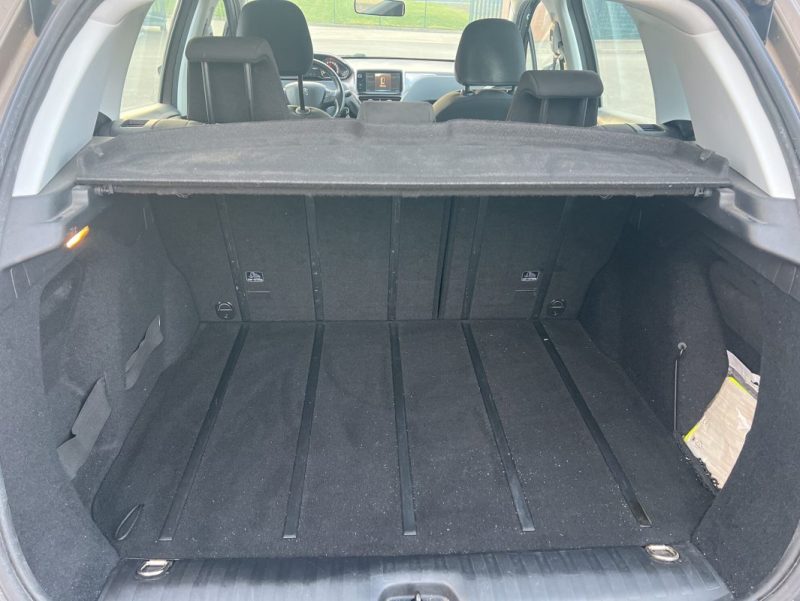 PEUGEOT 2008 1.2 L 82 ch Active, distribution à jour, entretien complet Peugeot