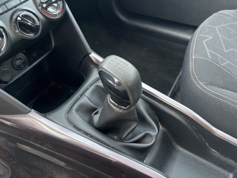 PEUGEOT 2008 1.2 L 82 ch Active, distribution à jour, entretien complet Peugeot