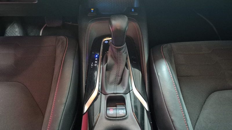 TOYOTA COROLLA BERLINE 184cv COLLECTION/1 ERE MAIN/TVA RECUPERABLE