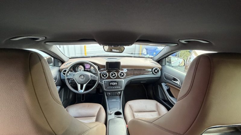 MERCEDES GLA 200D 136CH INTUITION 7G-DCT GARANTIE 