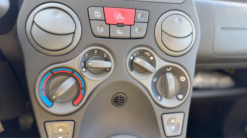 FIAT PANDA II 1.2 8V 69CH MYLIFE 2011