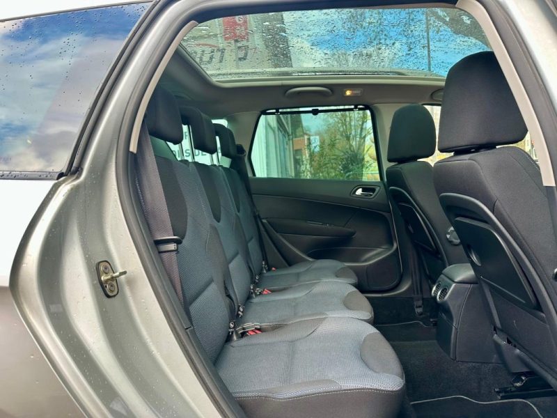 PEUGEOT 308 SW 1.6 E-HDI 112 FAMILY 