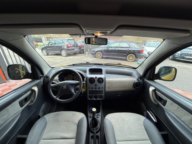 Peugeot Partner 1.4i 75 Cv Confort Climatisation Etat Exceptionnel