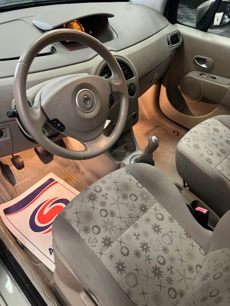 MAGNIFIQUE MODUS 1,2 16V 75  (FULL SUIVI RENAULT, PREMIÈRE MAIN)⭐️⭐️⭐️⭐️⭐️