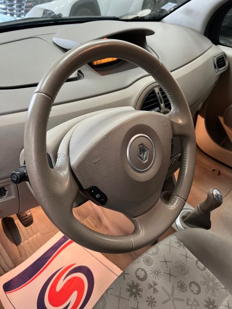 MAGNIFIQUE MODUS 1,2 16V 75  (FULL SUIVI RENAULT, PREMIÈRE MAIN)⭐️⭐️⭐️⭐️⭐️