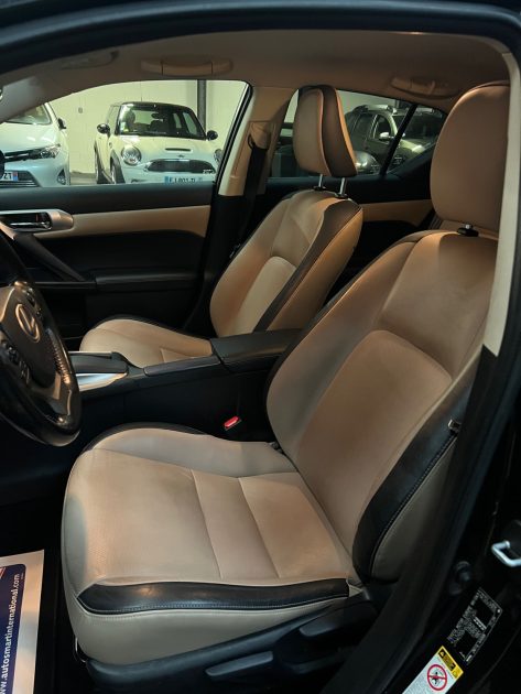 MAGNIFIQUE LEXUS CT 200H SEDUCTION (CUIR, SIÈGES CHAUFFANTS, GPS, CAMÉRA DE RECUL )⭐️⭐️⭐️⭐️⭐️
