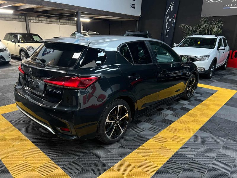MAGNIFIQUE LEXUS CT 200H SEDUCTION (CUIR, SIÈGES CHAUFFANTS, GPS, CAMÉRA DE RECUL )⭐️⭐️⭐️⭐️⭐️
