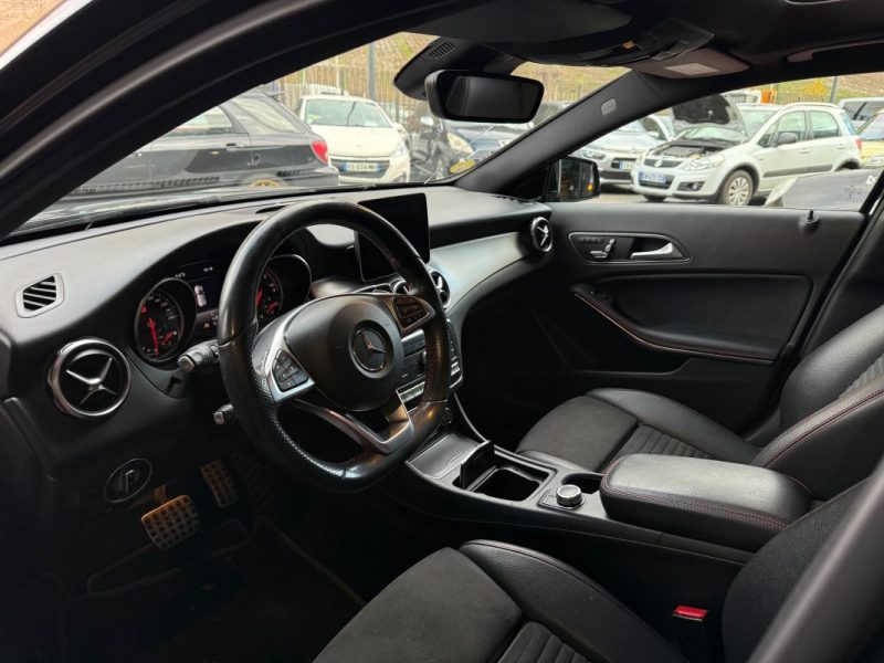 Mercedes Gla 220d 174 Cv Fascination 7G-DCT 4-Matic Toit Ouvrant Panoramique
