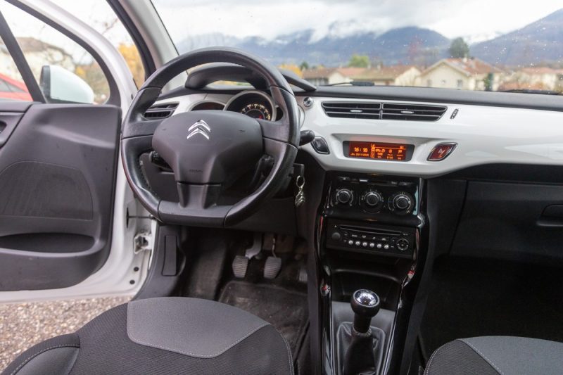Citroën C3 Attraction 1.4i 73cv – Radar de recul – Régulateur - Climatisation 