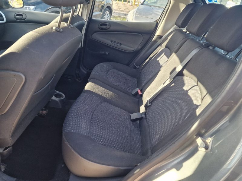 PEUGEOT 206 PLUS 1.4 HDI FAP URBAN EURO5 5P 2011