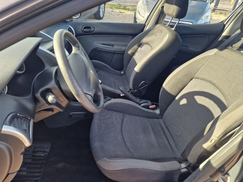 PEUGEOT 206 PLUS 1.4 HDI FAP URBAN EURO5 5P 2011