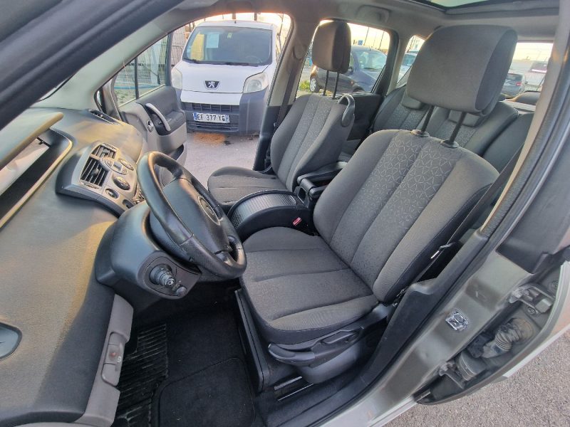 RENAULT SCENIC EXPRESSION 1.9DCI 130 2007