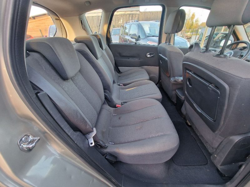 RENAULT SCENIC EXPRESSION 1.9DCI 130 2007