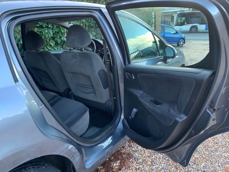 PEUGEOT 207 1.6 HDI 90 EXECUTIVE 2008