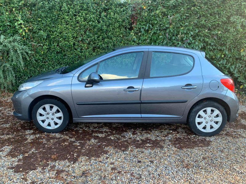 PEUGEOT 207 1.6 HDI 90 EXECUTIVE 2008