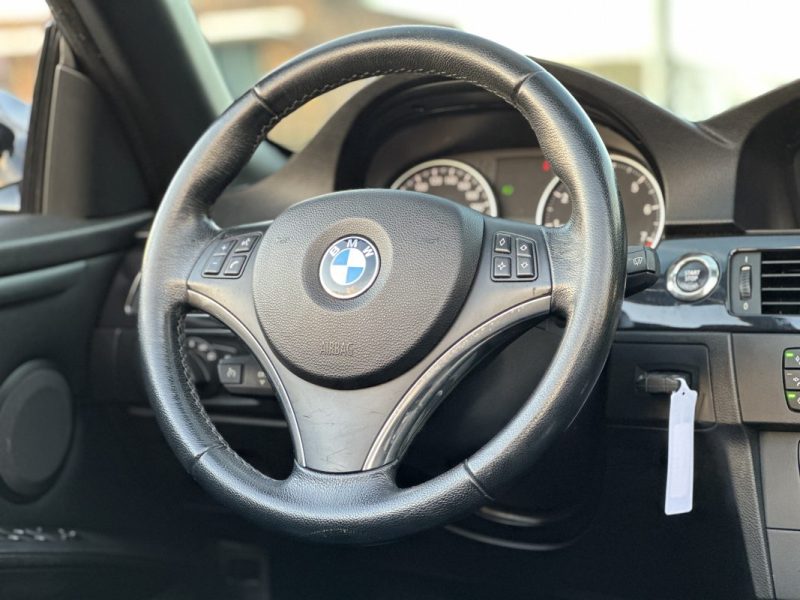 BMW SERIE 3 320I 170CV E93 Boite Auto / Paiement 4X ou 10X Possible