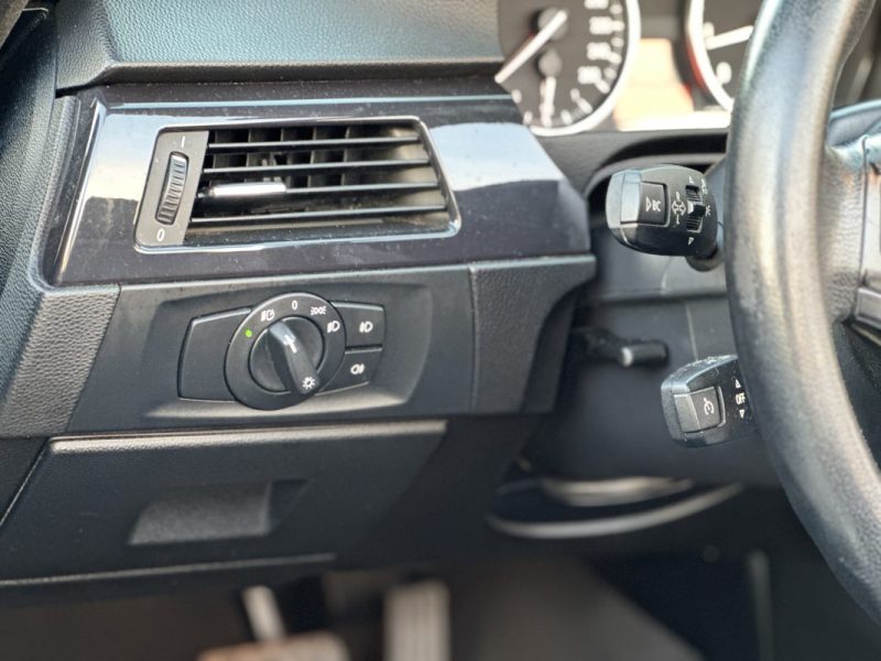 BMW SERIE 3 320I 170CV E93 Boite Auto / Paiement 4X ou 10X Possible