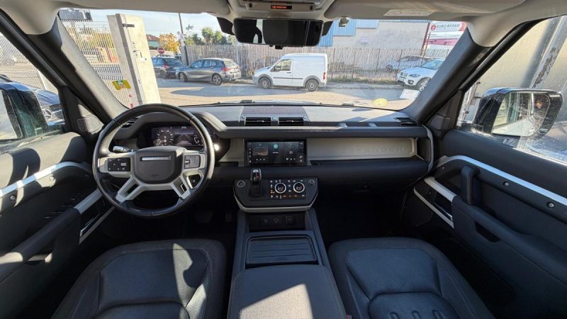 LAND ROVER  DEFENDER 110 D240 BVA8 SE 7 PLACES 
