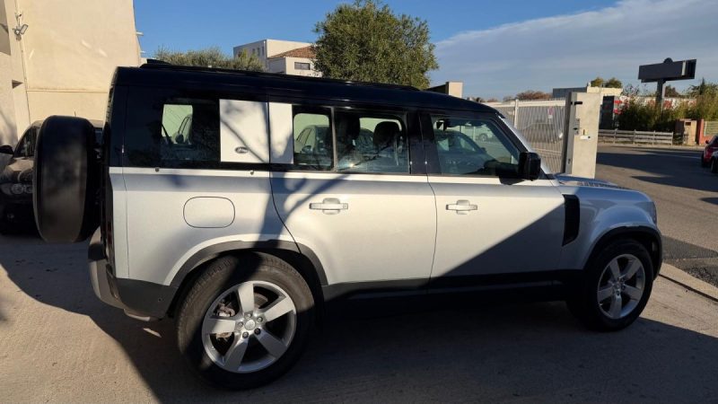 LAND ROVER  DEFENDER 110 D240 BVA8 SE 7 PLACES 