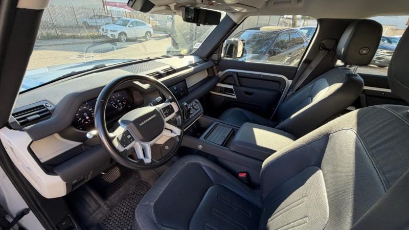 LAND ROVER  DEFENDER 110 D240 BVA8 SE 7 PLACES 